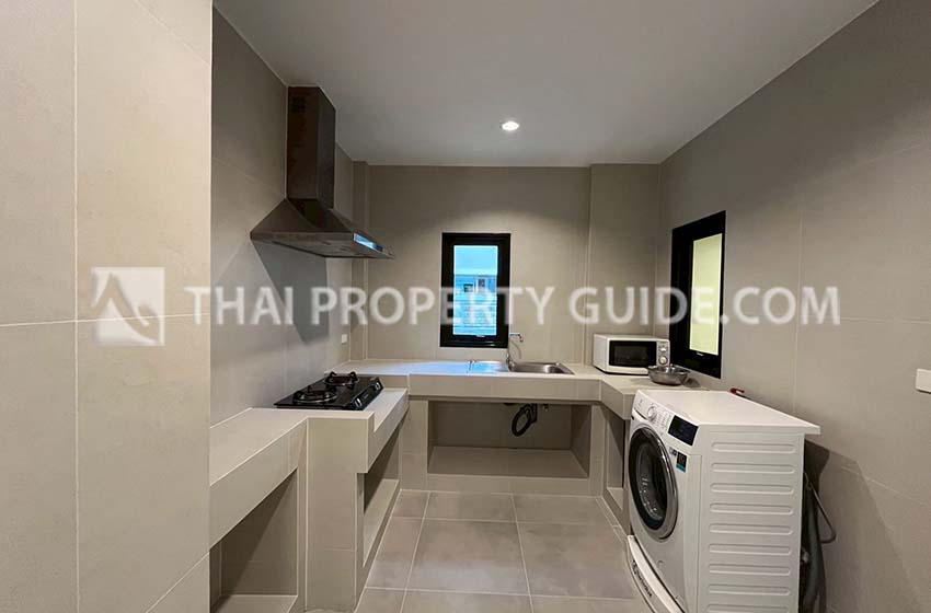 House with Shared Pool in Bangnatrad 